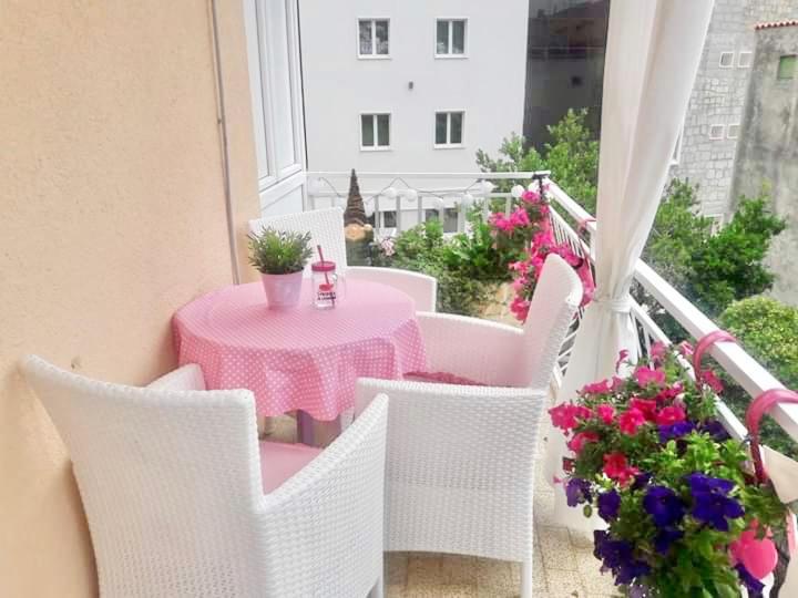 Hotel Nina à Baška Voda Extérieur photo