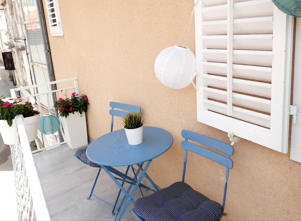 Hotel Nina à Baška Voda Extérieur photo