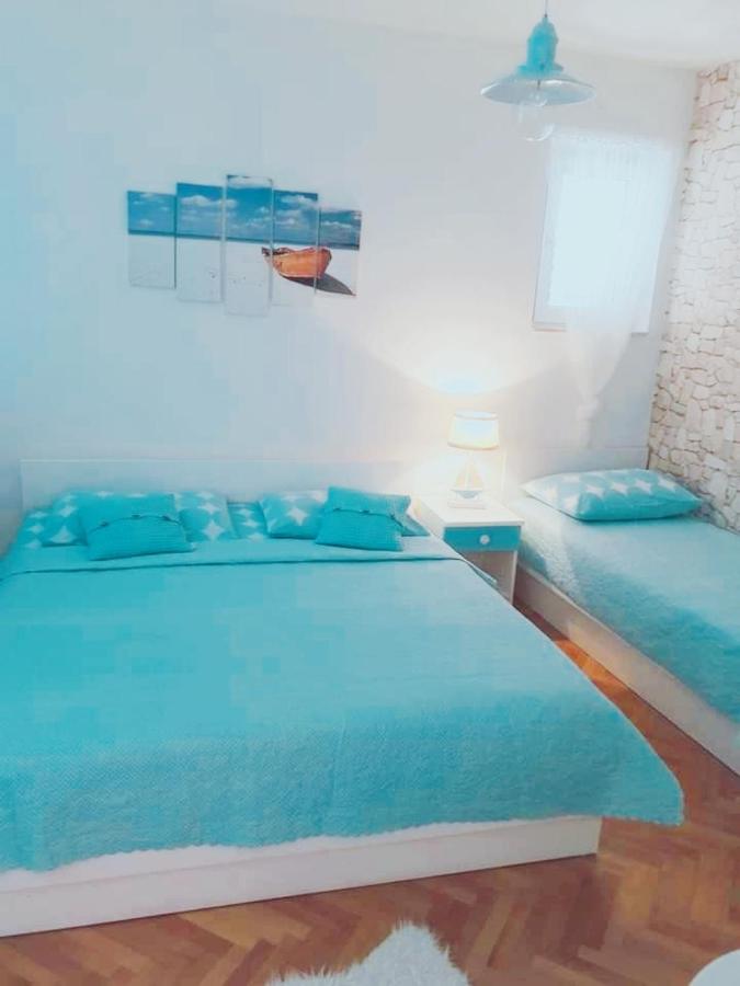 Hotel Nina à Baška Voda Extérieur photo