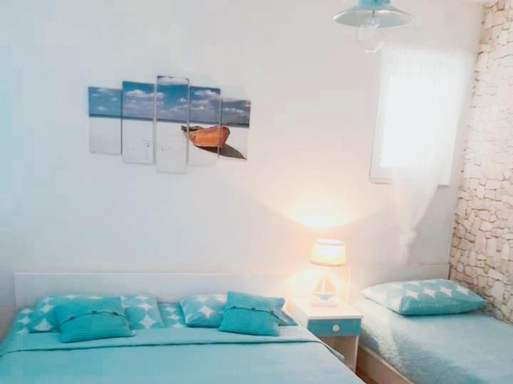 Hotel Nina à Baška Voda Extérieur photo