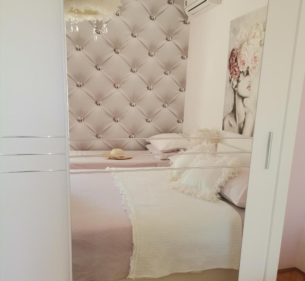 Hotel Nina à Baška Voda Extérieur photo
