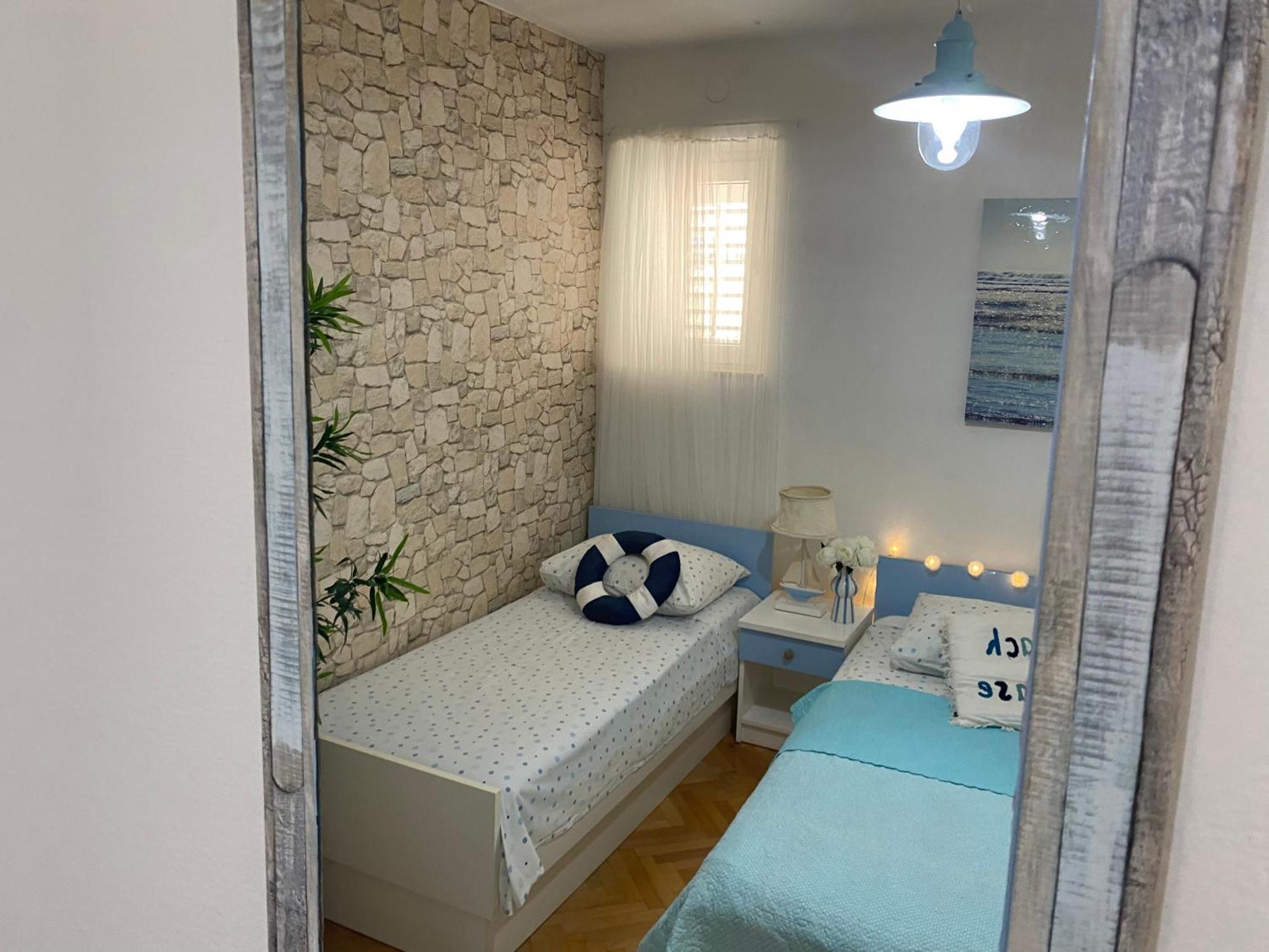 Hotel Nina à Baška Voda Extérieur photo
